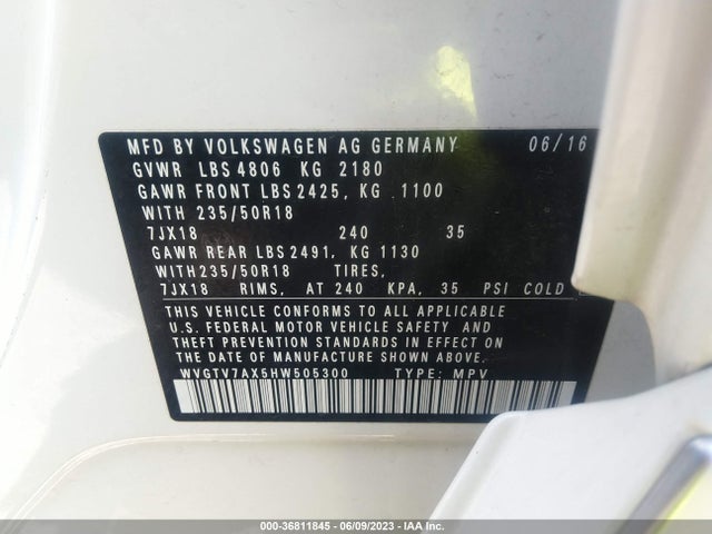 WVGTV7AX5HW505300 Volkswagen Tiguan Sport