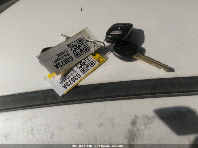 Hyundai ELANTRA SE 2016 5NPDH4AE1GH752525 Image 3