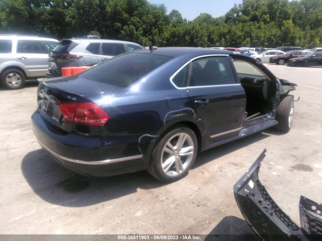 1VWBN7A33EC118820 Volkswagen Passat Tdi Se W/sunroof & Nav