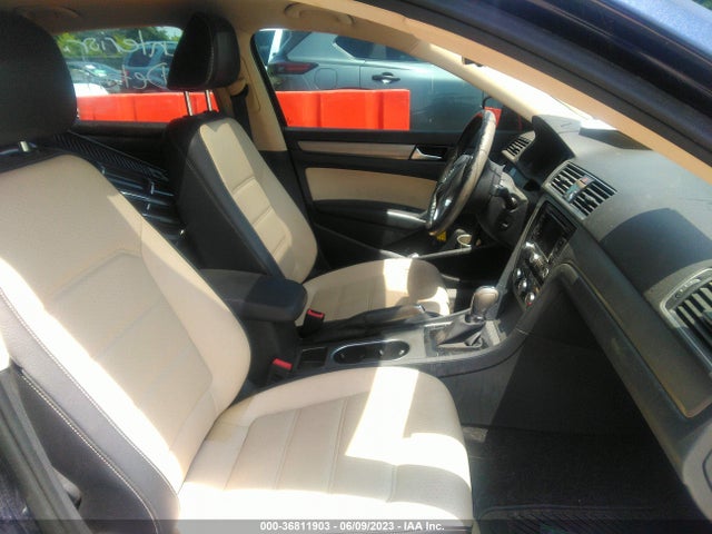 1VWBN7A33EC118820 Volkswagen Passat Tdi Se W/sunroof & Nav