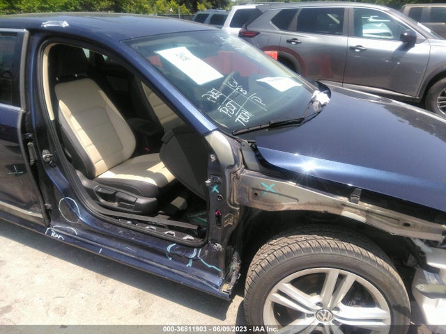 1VWBN7A33EC118820 Volkswagen Passat Tdi Se W/sunroof & Nav