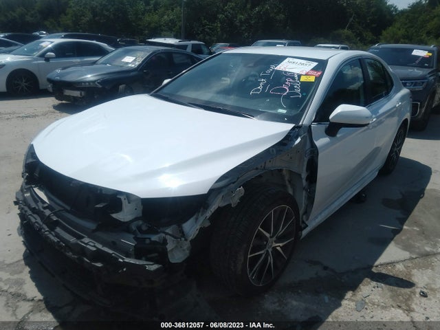 Toyota CAMRY SE 2022 4T1G11AK0NU643896 Image 2