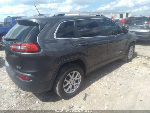 1C4PJLCB3FW793360 Jeep Cherokee Latitude