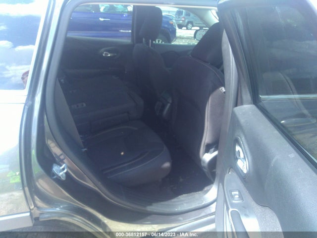 1C4PJLCB3FW793360 Jeep Cherokee Latitude