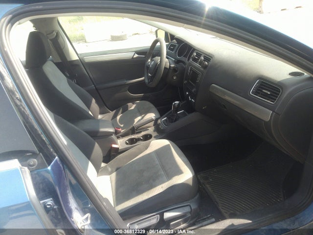 3VW2B7AJ0HM413769 Volkswagen Jetta 1.4t S