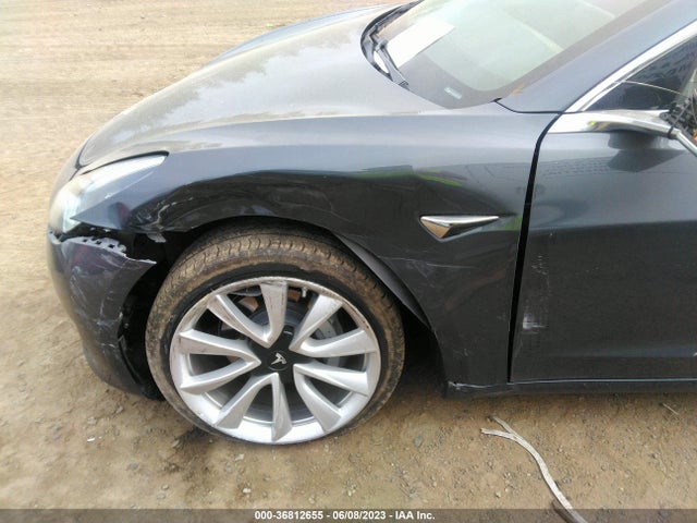 Tesla Model 3 Range 2019 5YJ3E1EA1KF397535 Image 8