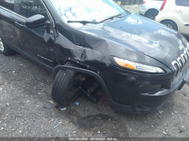 1C4PJMCS8EW125820 Jeep Cherokee Latitude