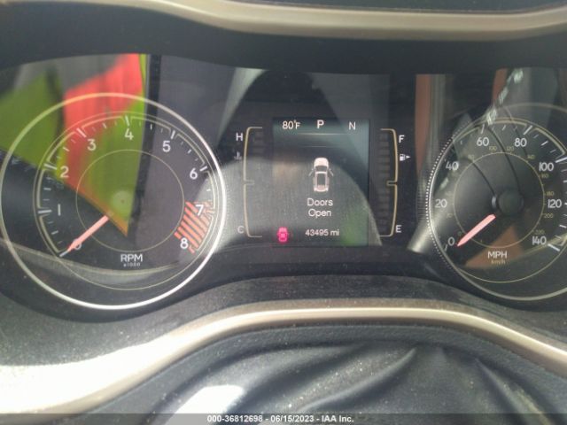 1C4PJMCS8EW125820 Jeep Cherokee Latitude