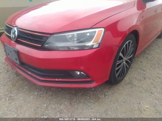 3VWD17AJ3GM281195 Volkswagen Jetta Sedan 1.8t Sport