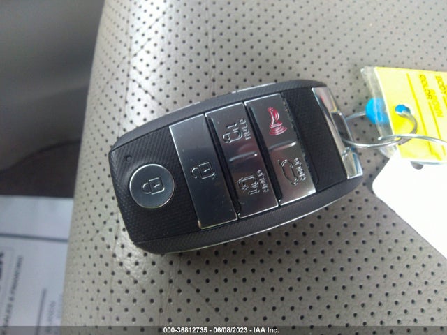 2017 KIA SEDONA LX VIN: KNDMB5C19H6292852