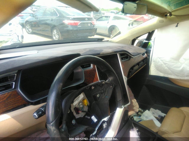 Tesla Model X 90d/75d/100d 2017 5YJXCBE25HF054256 Image 6