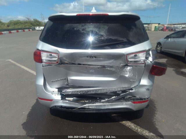 KNDMC5C17G6138913 KIA SEDONA EX
