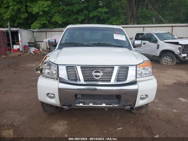 1N6BA0EC1FN514232 Nissan TITAN SV