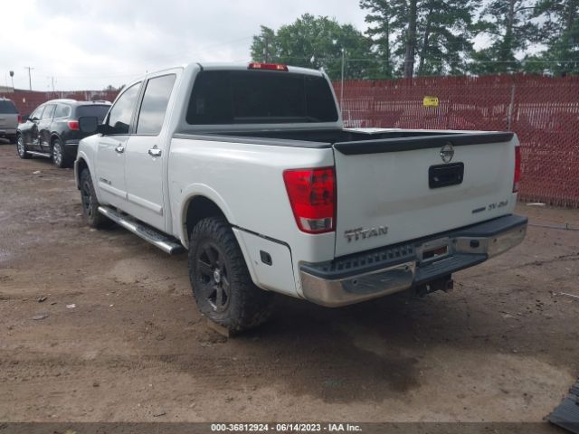 1N6BA0EC1FN514232 Nissan TITAN SV