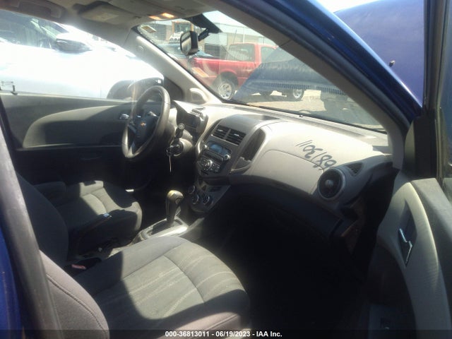 Chevrolet SONIC LT 2014 1G1JC5SH3E4184418 Image 5