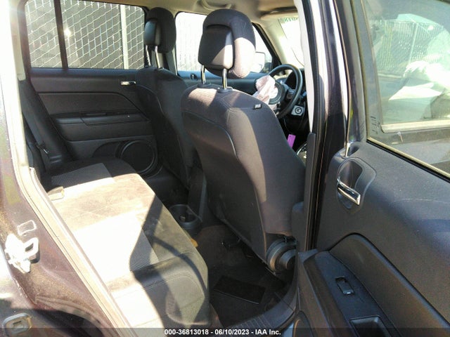1C4NJPBAXED521888 Jeep Patriot Sport/altitude