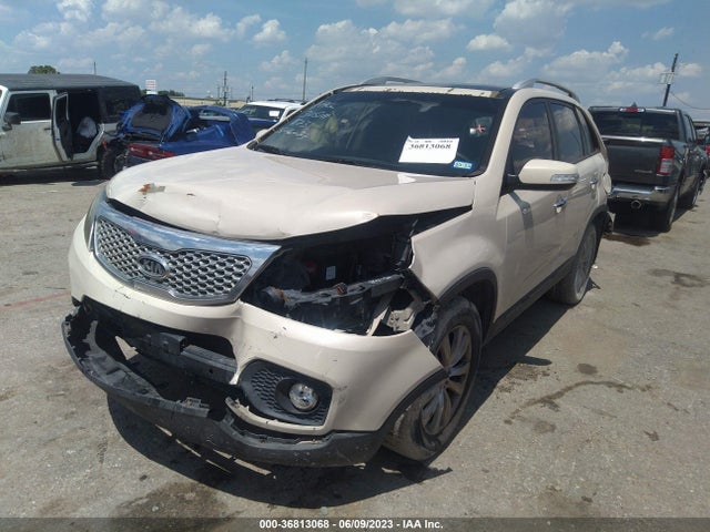 2011 KIA SORENTO EX VIN: 5XYKU4A20BG101363