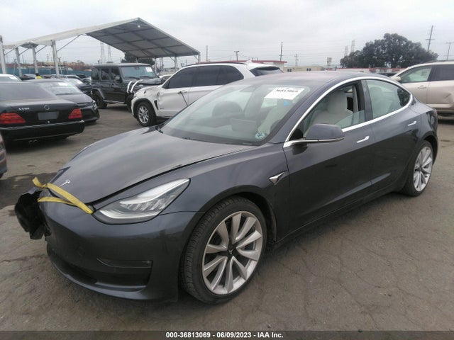 Tesla Model 3 Long Range 2018 5YJ3E1EB5JF184482 Image 2