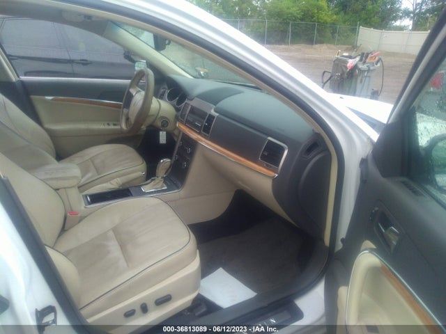 2010 LINCOLN MKZ VIN: 3LNHL2GC1AR638180