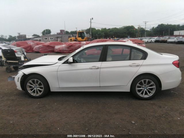 WBA8E5G59HNU42208 BMW 3 Series 320i Xdrive