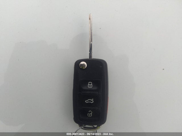 3VWD17AJ8GM239475 Volkswagen Jetta Sedan 1.8t Sport