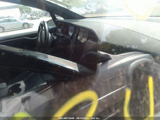 5YJXCBE4XJF106665 Tesla Model X 75d/100d/p100d