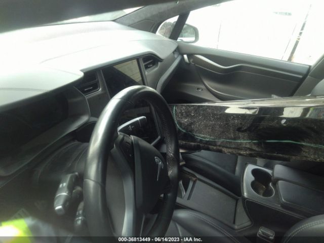5YJXCBE4XJF106665 Tesla Model X 75d/100d/p100d