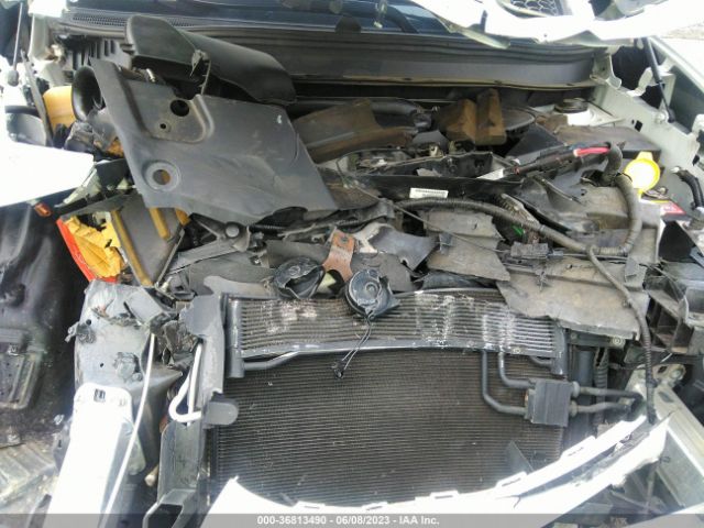 1C4PJLCB9EW199953 Jeep Cherokee Latitude
