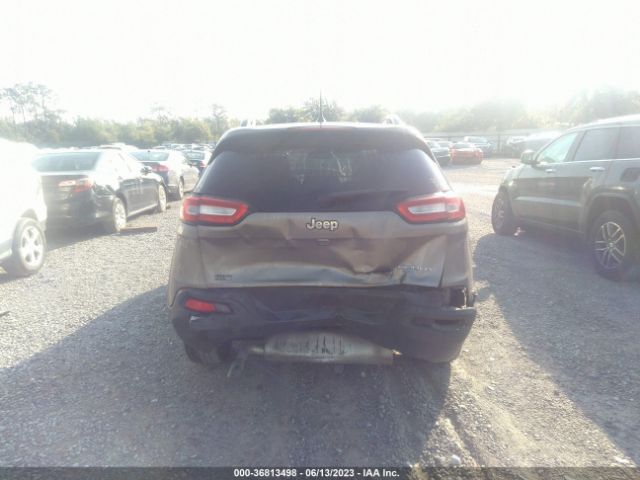 1C4PJLAB3GW275379 Jeep Cherokee Sport