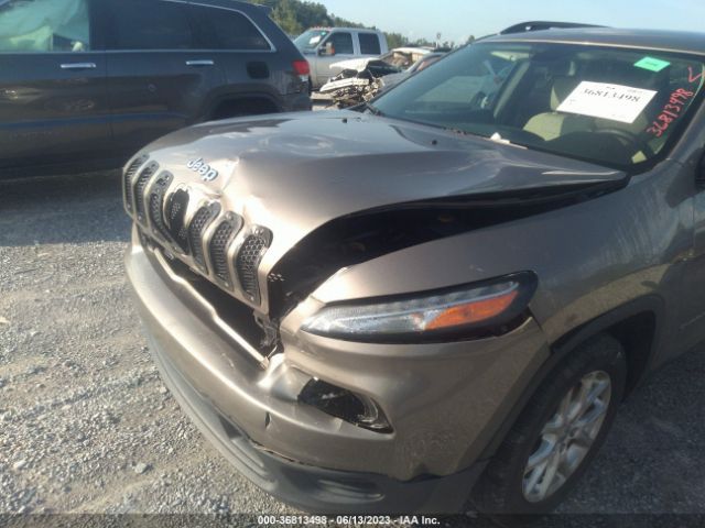 1C4PJLAB3GW275379 Jeep Cherokee Sport