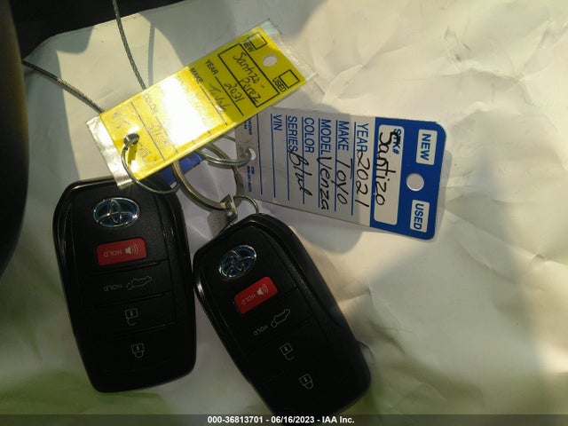 Toyota Venza Limited 2021 JTEAAAAH1MJ064166 Image 11