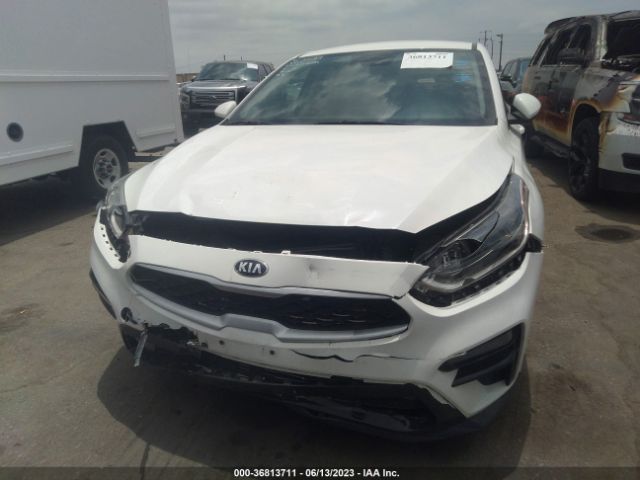 3KPF24ADXKE137910 KIA Forte Lxs