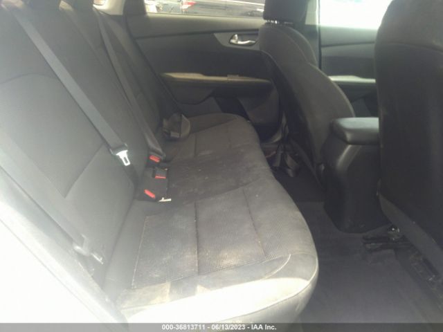 3KPF24ADXKE137910 KIA Forte Lxs