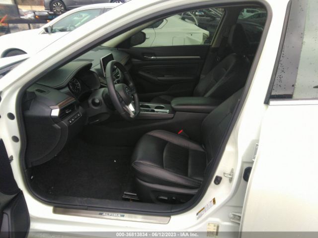 1N4BL4FVXKC209912 Nissan Altima 2.5 Platinum