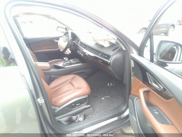 WA1LAAF72JD005886 Audi Q7 Premium Plus