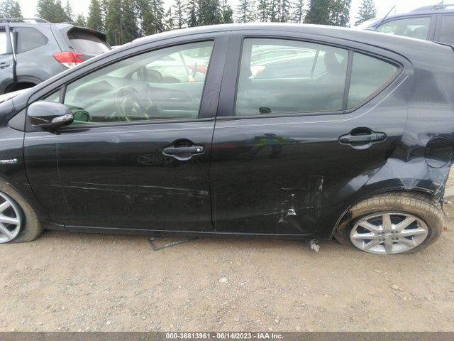 Toyota Prius C One/three/two/four 2014 JTDKDTB39E1067235 Image 6