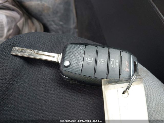 5XXGM4A75FG418096 KIA Optima Lx