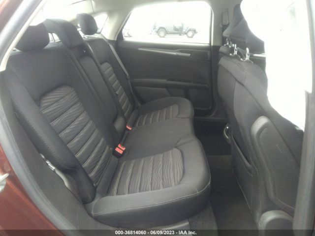 3FA6P0H72GR330391 Ford FUSION SE