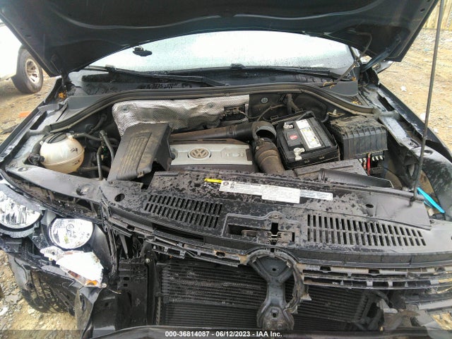 WVGAV7AX7HK036757 Volkswagen TIGUAN S
