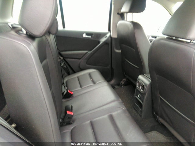 WVGAV7AX7HK036757 Volkswagen TIGUAN S
