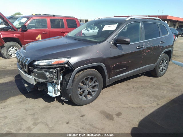 1C4PJLCBXGW234440 Jeep Cherokee Latitude