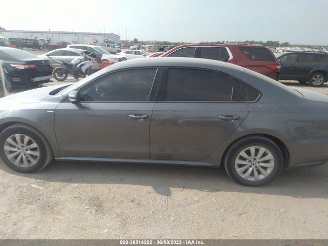 1VWAT7A36EC113354 Volkswagen Passat Wolfsburg Ed