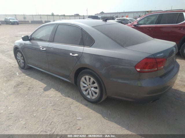 1VWAT7A36EC113354 Volkswagen Passat Wolfsburg Ed