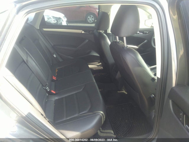 1VWAT7A36EC113354 Volkswagen Passat Wolfsburg Ed