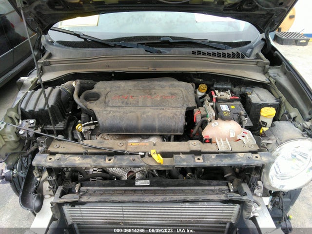 ZACCJABB3JPH56870 Jeep Renegade Altitude