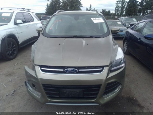 1FMCU9JX7EUA22882 Ford Escape Titanium