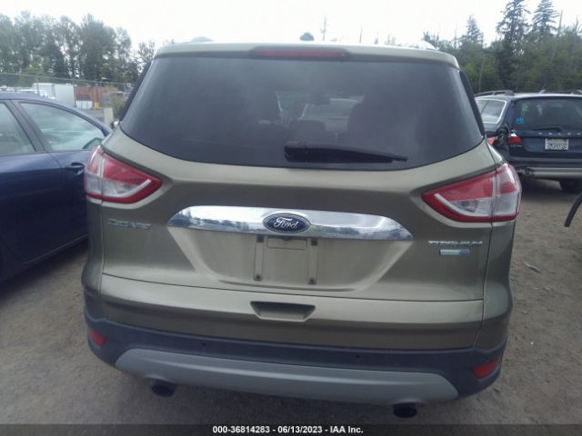 1FMCU9JX7EUA22882 Ford Escape Titanium