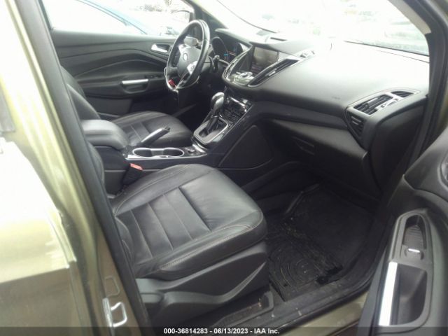 1FMCU9JX7EUA22882 Ford Escape Titanium