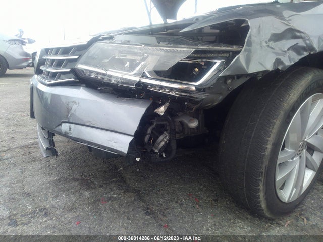 1VWBA7A30JC050160 Volkswagen Passat 2.0t Se