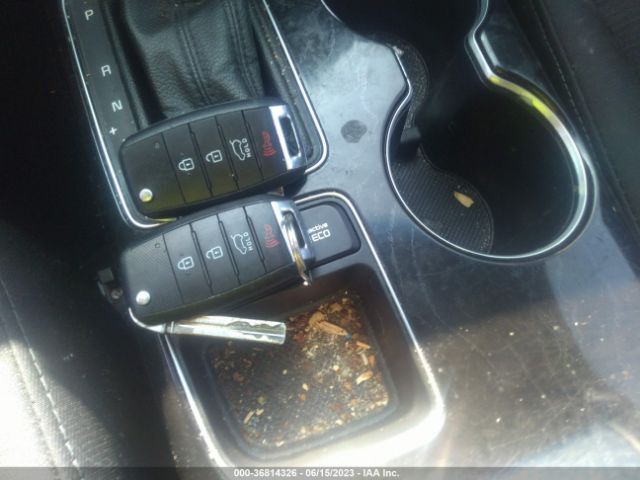 5XYKTCA60FG571530 KIA SORENTO LX